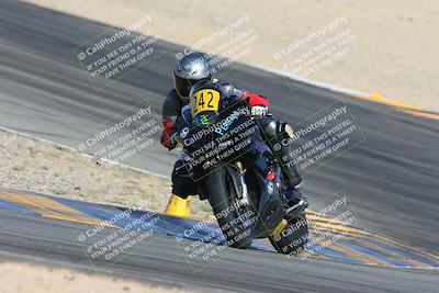 media/Nov-15-2024-CVMA Friday Practice (Fri) [[b142d29251]]/4-Group 4 and Trackday/Session 2 (Turn 10)/